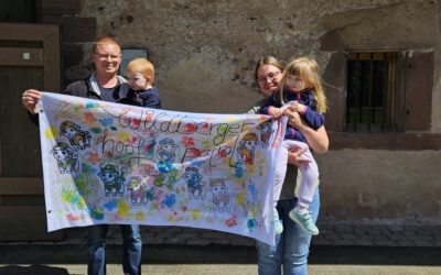 Die gestalteten Stoffbanner sind zurück
